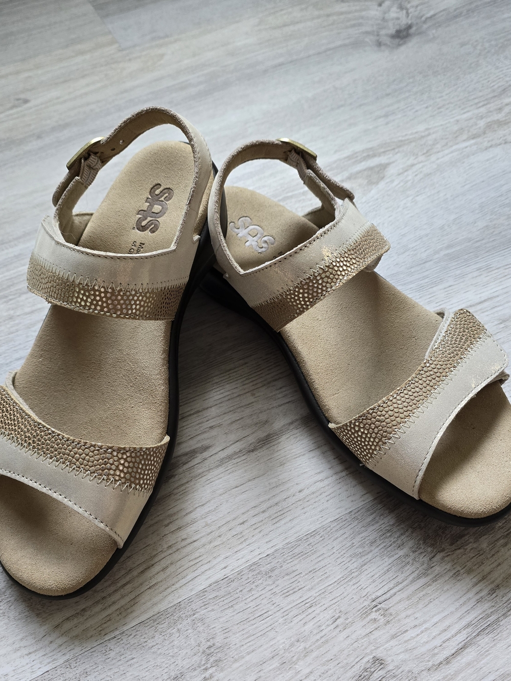 SAS Nudu - Heel Strap Sandals Gold Size US 7 M